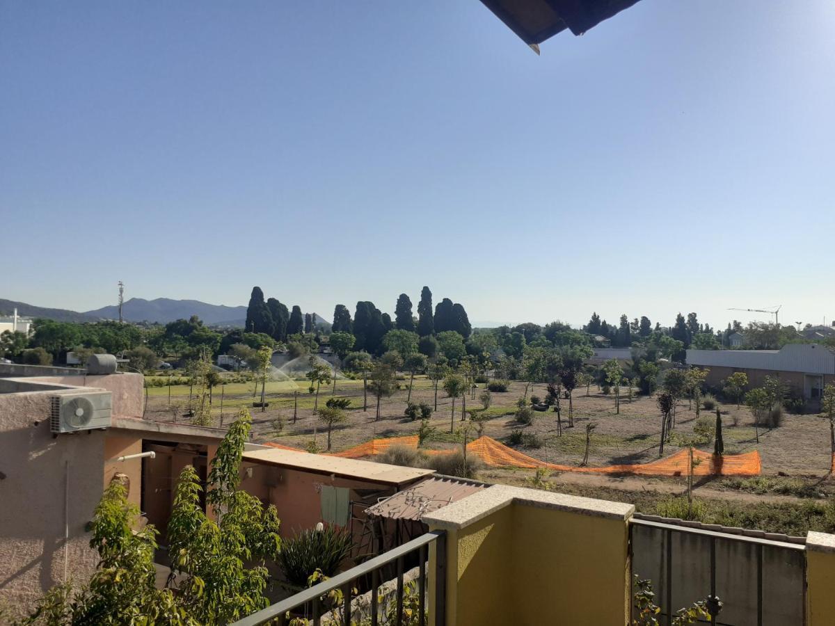 Appartamento A Pula In Zona Residenziale Kültér fotó